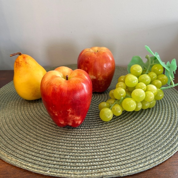 MCM Wrought Iron Footed Fruit Basket & Faux Fruits That Look Real Vintage VGUC. - Picture 5 of 10